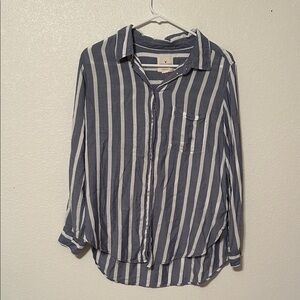 American Eagle Outfitters Blue and White Striped Shirt